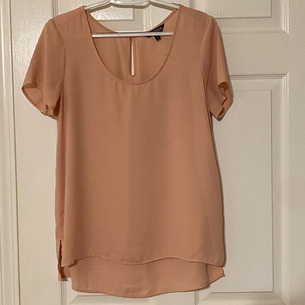Express Soft Peach Blouse with Short Sleeves